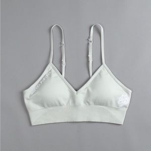 SHE Darc sport light green sports bra